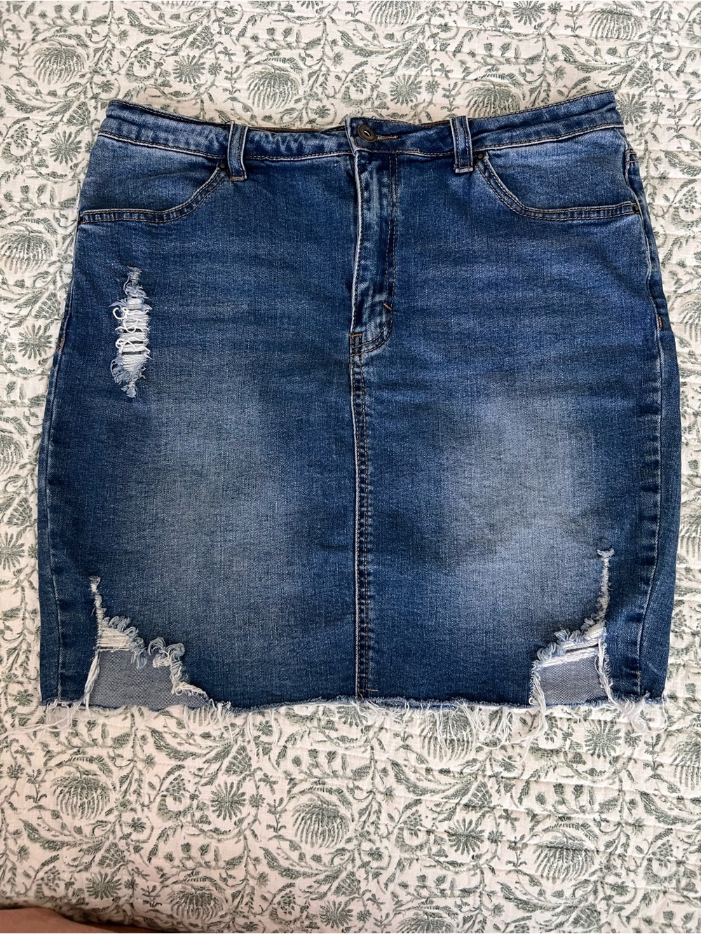 Wax Jean Los Angeles Distressed Denim Mini Skirt Raw Fray Hem Blue Jean Size L